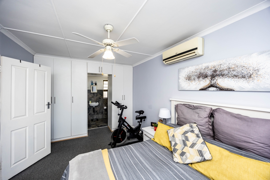 3 Bedroom Property for Sale in Nahoon Valley Park Eastern Cape